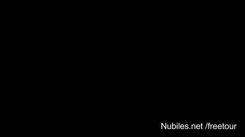 42858